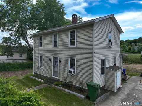 92 Water St, Chester, CT 06412