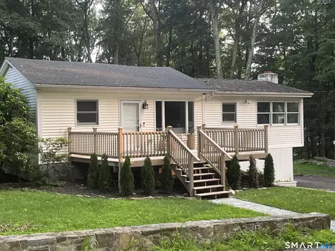 36 Maple Dr, New Milford, CT 06776