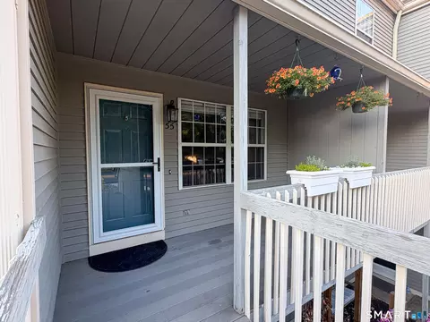 55 Manorwood Dr #55, Branford, CT 06405