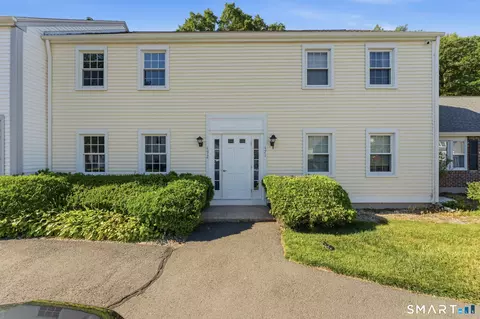 472 Dowd Ave #472, Canton, CT 06019