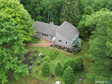 114 Cold Spring Rd, Avon, CT 06001