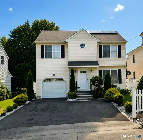 585 Congress Ave, Waterbury, CT 06708