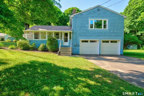 25 Berry Rd, East Haddam, CT 06423