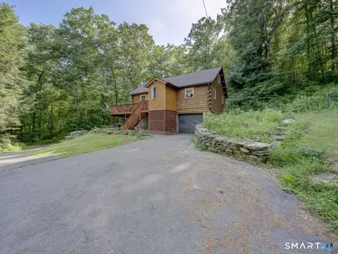 446 W Main St, Hebron, CT 06231