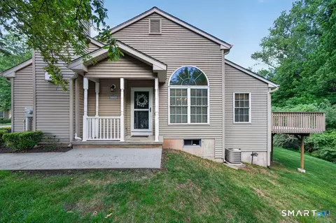 25 Hamden Hills Dr #64, Hamden, CT 06518