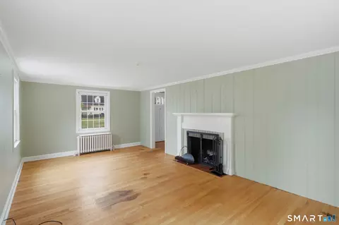 Living - 33 Byrd Rd, Wethersfield, CT 06109 photo 3 of 4