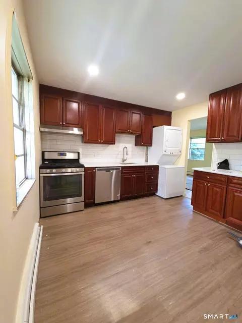 43 Fairview Dr #2, Danbury, CT 06810