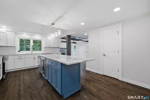 Kitchen - 920 Mountain Rd, Bloomfield, CT 06002 photo 4 of 4