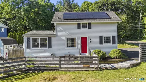 259 Peck Hill Rd, Woodbridge, CT 06525