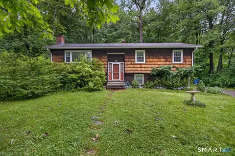 59 Countryside Dr, Monroe, CT 06468