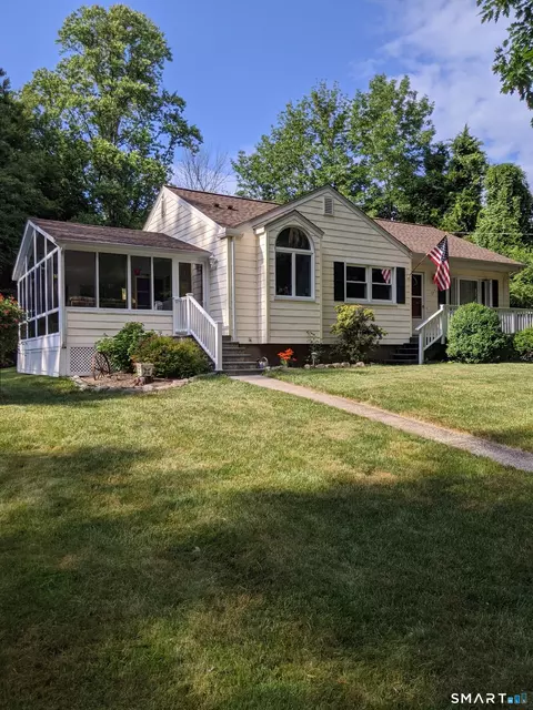 Exterior - 17 Gray St, Monroe, CT 06468 photo 2 of 11