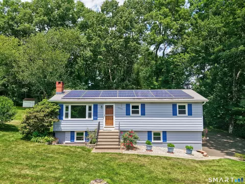 43 Rocco Dr, Wolcott, CT 06716