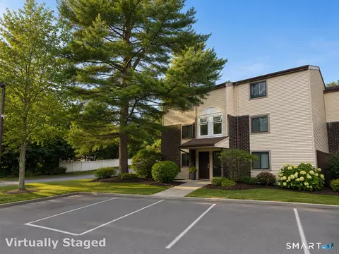 7 Padanaram Rd #H167, Danbury, CT 06811
