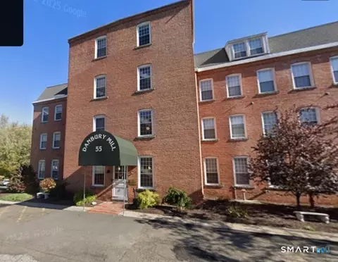 55 Oil Mill Rd #22, Danbury, CT 06810