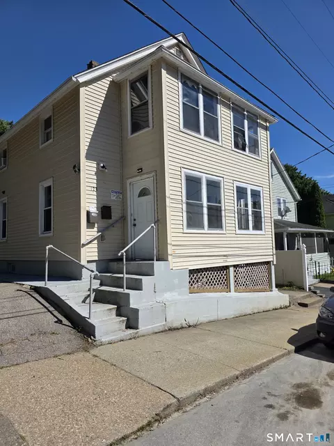 123 Golden St, Norwich, CT 06360