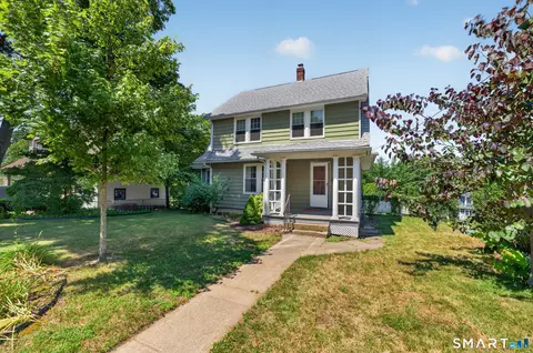 22 Goldberg Ave, Norwich, CT 06360