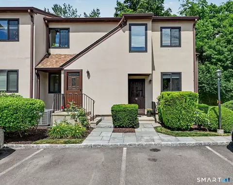 16 Bouton St E #10, Stamford, CT 06907