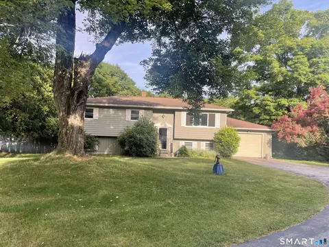 133 Cook Hill Rd, Killingly, CT 06239