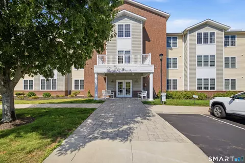 2590 Gold Star Hwy #111, Mystic, CT 06355