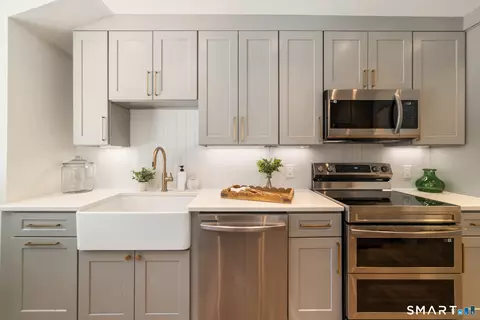 89 South Trl #A, Stratford, CT 06614
