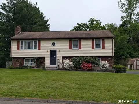 12 Sunrise Ter, Plainville, CT 06062