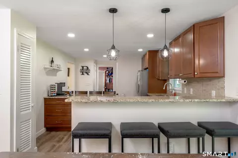 Kitchen - 106 Mcdermott Cir, Hamden, CT 06514 photo 3 of 3