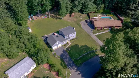 View/Area - 106 Mcdermott Cir, Hamden, CT 06514 photo 1 of 2