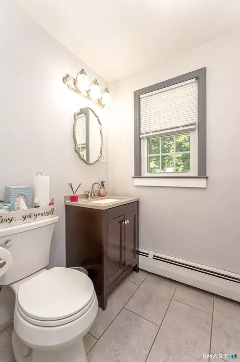 Bath - 106 Mcdermott Cir, Hamden, CT 06514 photo 1 of 3