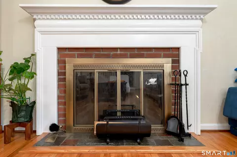 Entry Way - 106 Mcdermott Cir, Hamden, CT 06514 photo 1 of 3