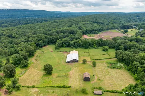 1669 Kensington Rd, Berlin, CT 06037