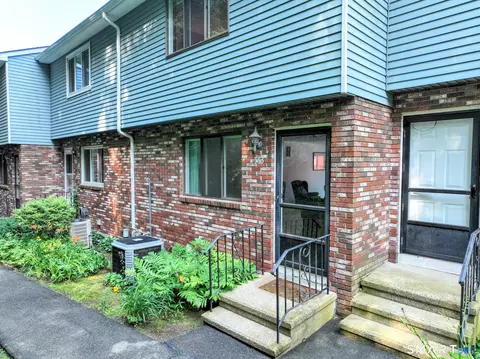 563 Churchill Dr #563, Newington, CT 06111