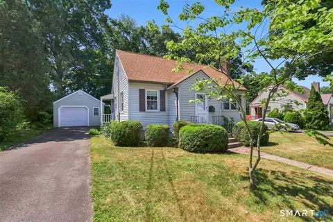 64 Bretton Rd, Manchester, CT 06042