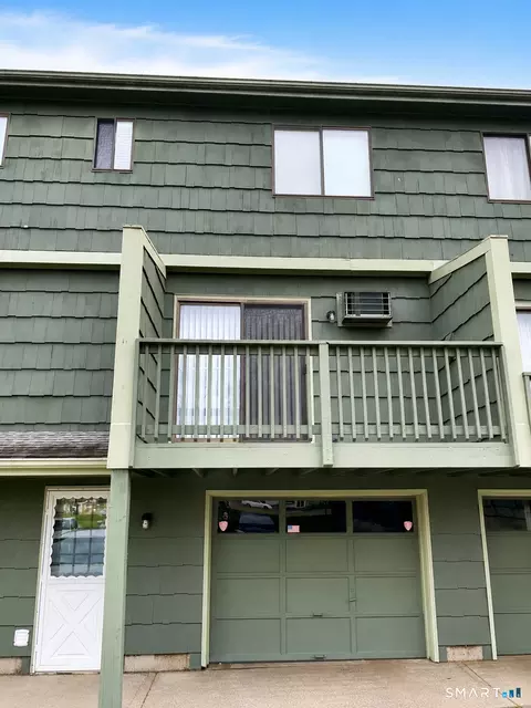 1400 Meriden Rd #6-5, Waterbury, CT 06705