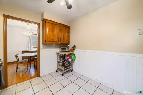 Kitchen - 26 Corbin Rd, Hamden, CT 06517 photo 4 of 4