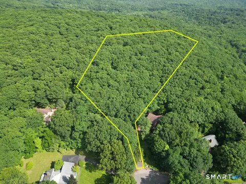 130 Mountain View Rd, Glastonbury, CT 06033