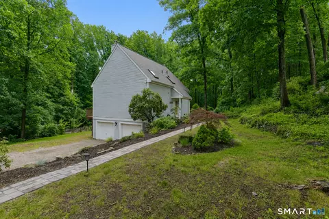 99 Cook Rd, Prospect, CT 06712