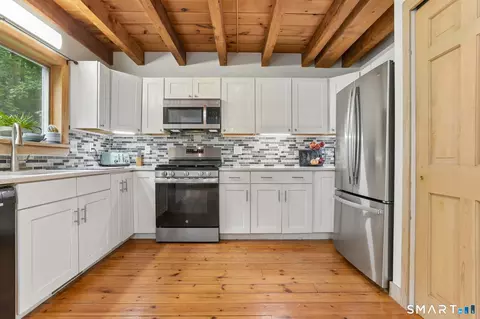 Kitchen - 99 Cook Rd, Prospect, CT 06712 photo 3 of 3