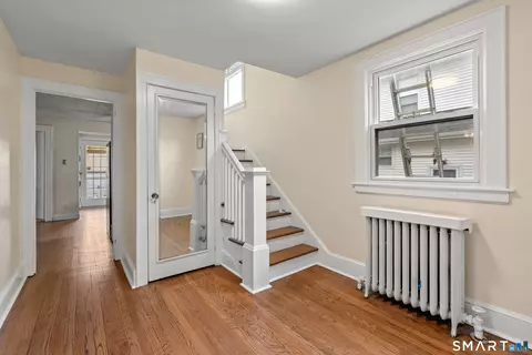 Entry Way - 181 Brimfield Rd, Wethersfield, CT 06109 photo 1 of 4