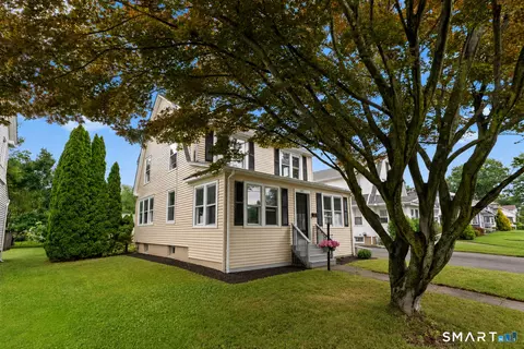 Exterior - 181 Brimfield Rd, Wethersfield, CT 06109 photo 2 of 4