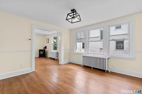 Living - 181 Brimfield Rd, Wethersfield, CT 06109 photo 3 of 4