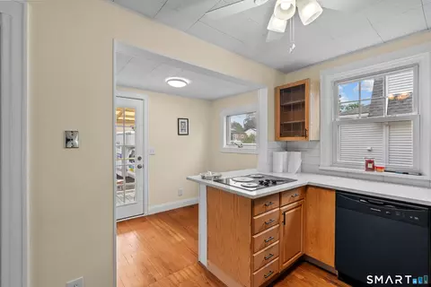 Kitchen - 181 Brimfield Rd, Wethersfield, CT 06109 photo 3 of 3