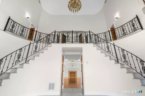 Entry Way - 49 Partridge Ln, Middletown, CT 06457 photo 1 of 3