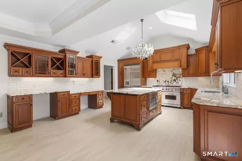 Kitchen - 49 Partridge Ln, Middletown, CT 06457 photo 2 of 3