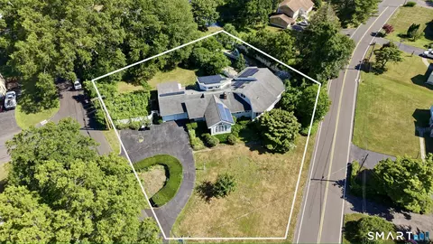 142 Williams Rd, Trumbull, CT 06611