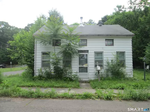 108 Humphrey St, Seymour, CT 06483