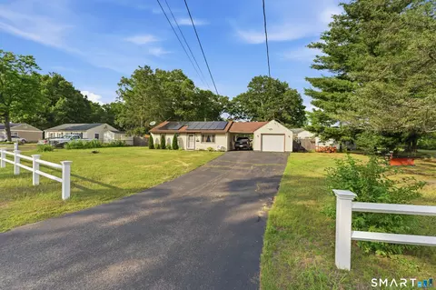 416 Litchfield Dr, Windsor Locks, CT 06096