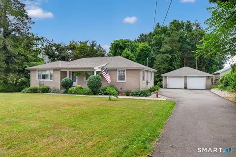 20 W End Ave, Branford, CT 06405