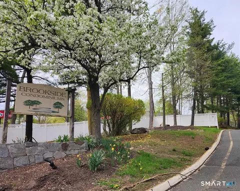 7 Padanaram Rd #C62, Danbury, CT 06811