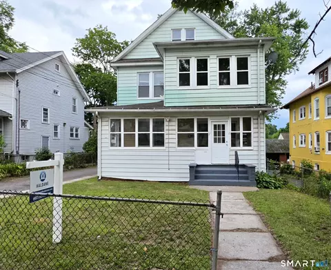 21-23 Sharon St, Hartford, CT 06112