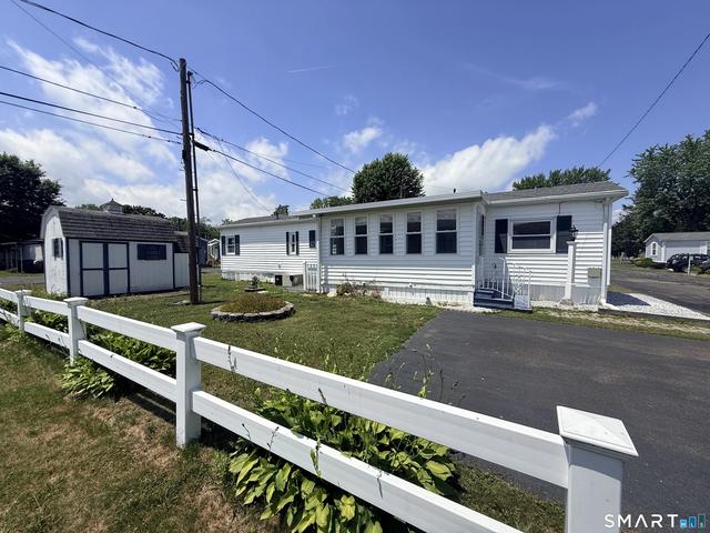 19 Pine St, East Windsor, CT 06088